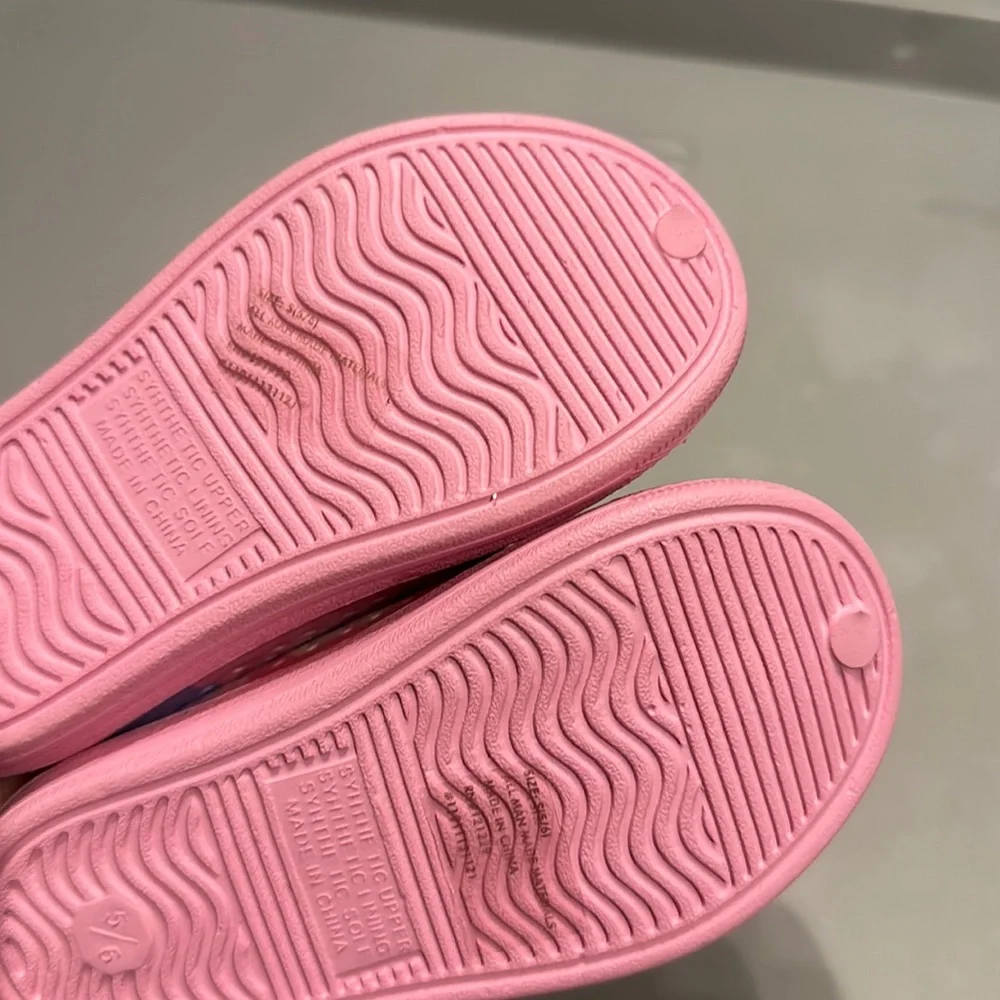 BEBE GIRLS TODDLER PAINT SPLATTER WATER SHOES: PINK: NWT: SZ 5/6